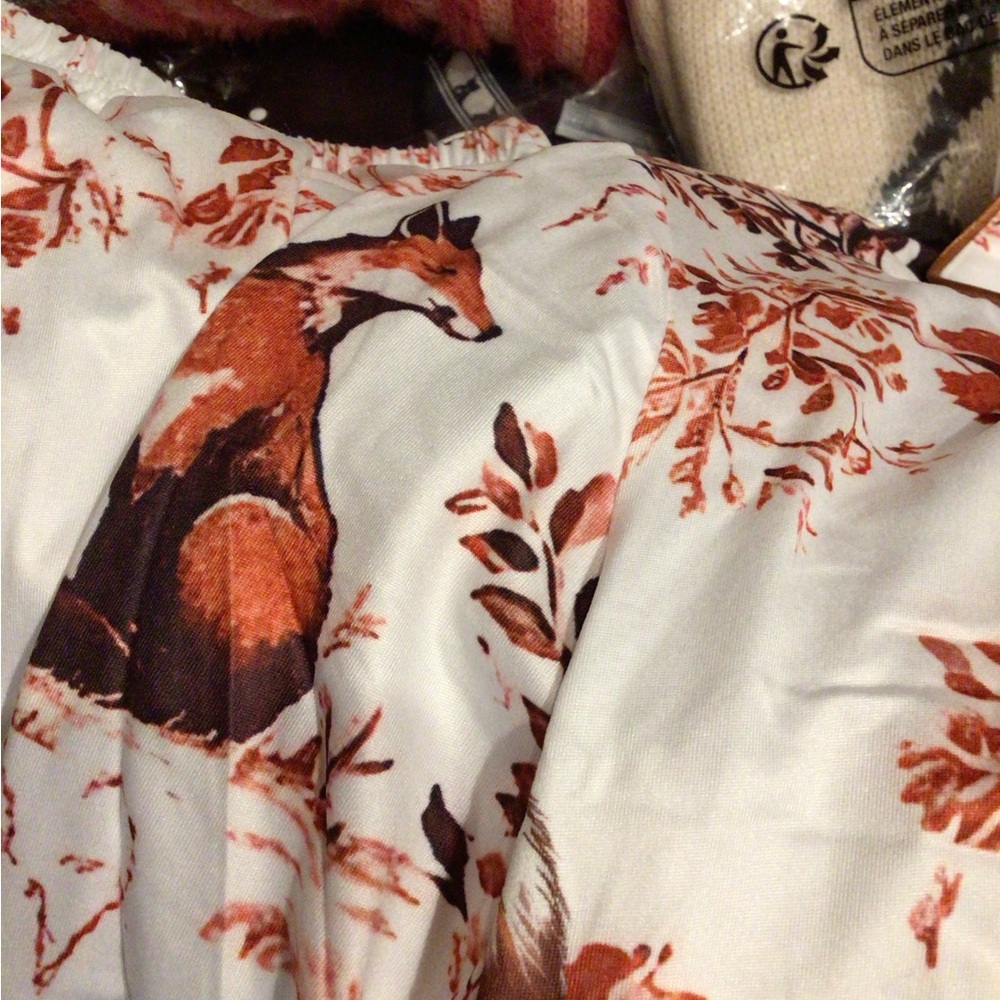 NEW ! jersey Women's Brown fox Patterned pajamas - Picture 3 of 9